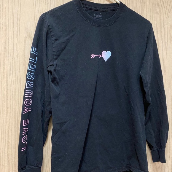 BTS Black Size S  Women’s Graphic T Long Sleeves - Picture 4 of 6